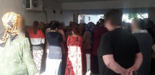 В Туркменистане власти «прячут» очереди перед продуктовыми магазинами