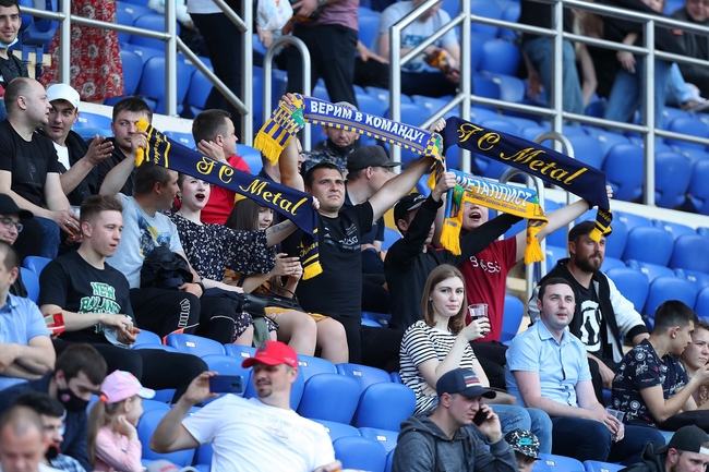 Харьковский футбольный клуб побил рекорд по количеству зрителей на трибунах (ФОТО)