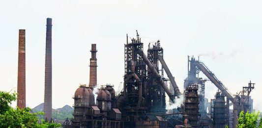 Кризис в ОРДО: работники Енакиевского металлургического завода пишут письма о «беспределе»