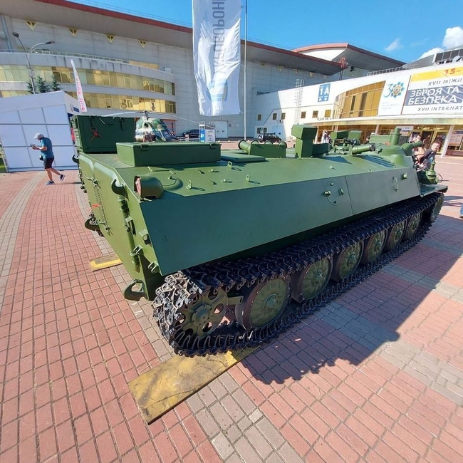 КБ «ЛУЧ» представило широкому загалу модернізований самохідний ПТРК «Штурм-С» (ФОТО)