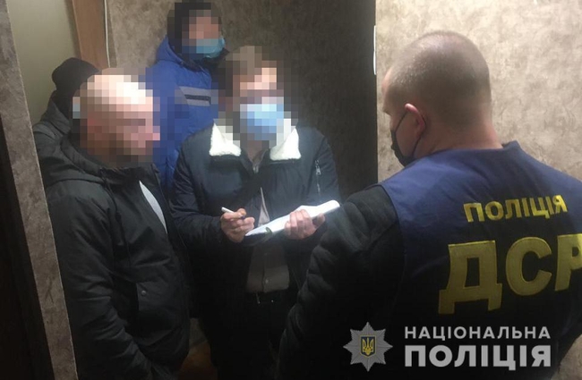 В Харькове общественники “выбивали” деньги у ассенизаторов – полиция (ФОТО)