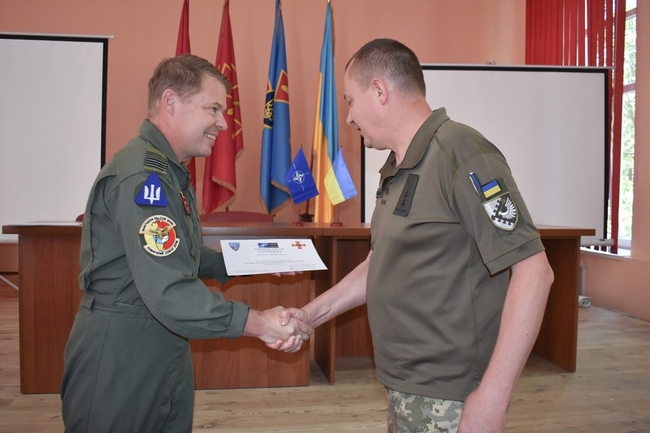 Українські авіатори пройшли підготовку за навчальною програмою НАТО