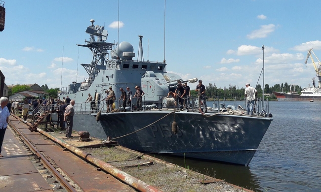 Миколаївський суднобудівний завод завершує ремонт двох кораблів для ВМС України