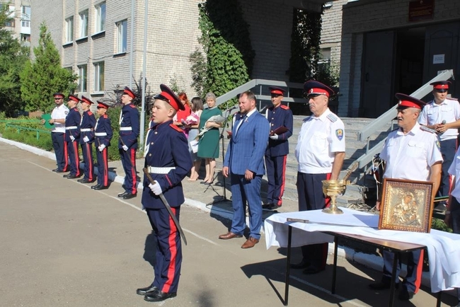 В оккупированном Алчевске подростков «посвятили в казаков» (ФОТО)