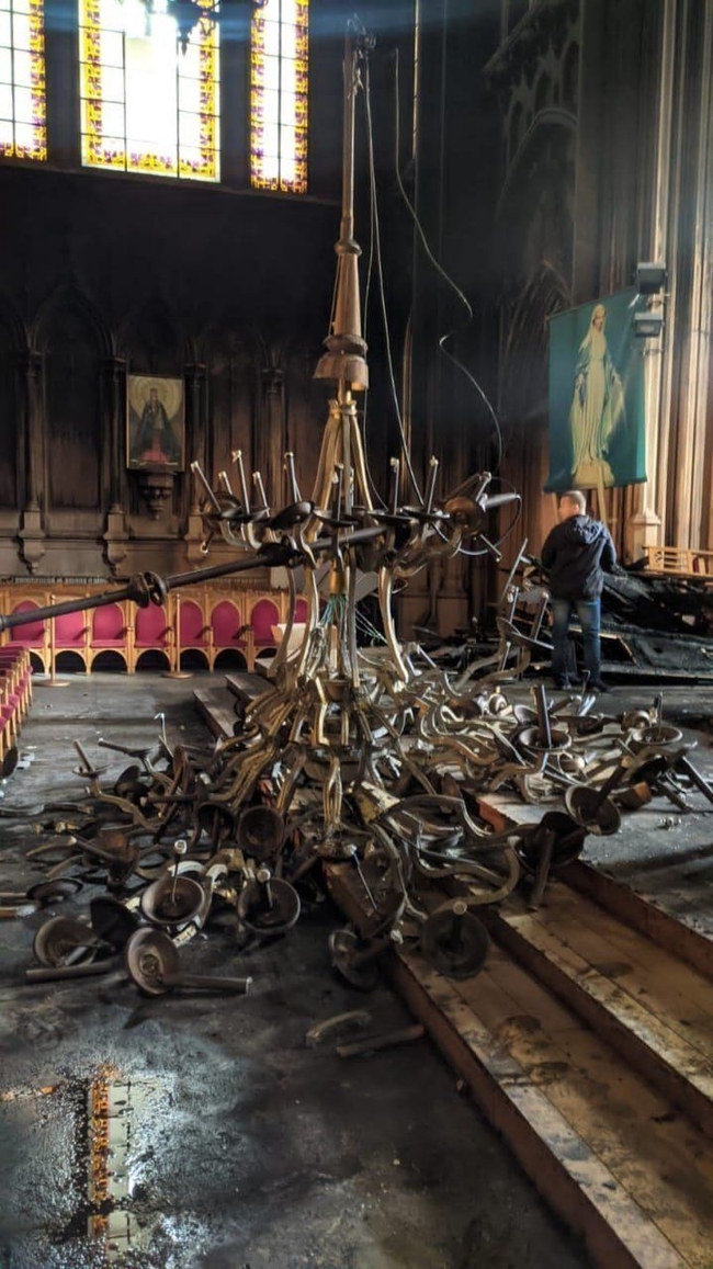 20 мільйонів за день. На відновлення костелу Св. Миколая масово жертвують гроші