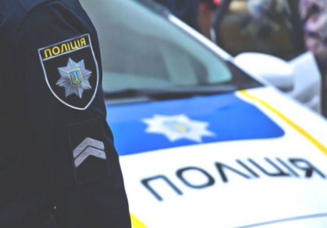 В Харькове обнаженный мужчина нападал на горожан (ВИДЕО 18+)