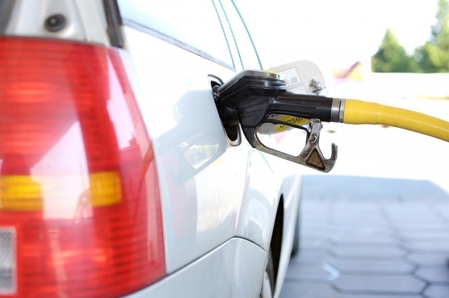 Цены на топливо повысились после решения Минэкономики