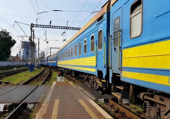 «Укрзалізниця» на несколько дней отменила поезд Харьков - Киев