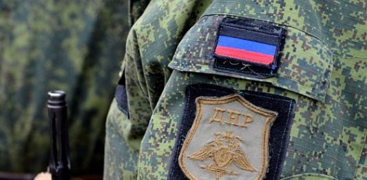 Кадровый голод в «войсках ДНР»: кураторы из РФ предлагают увеличить срок «службы»