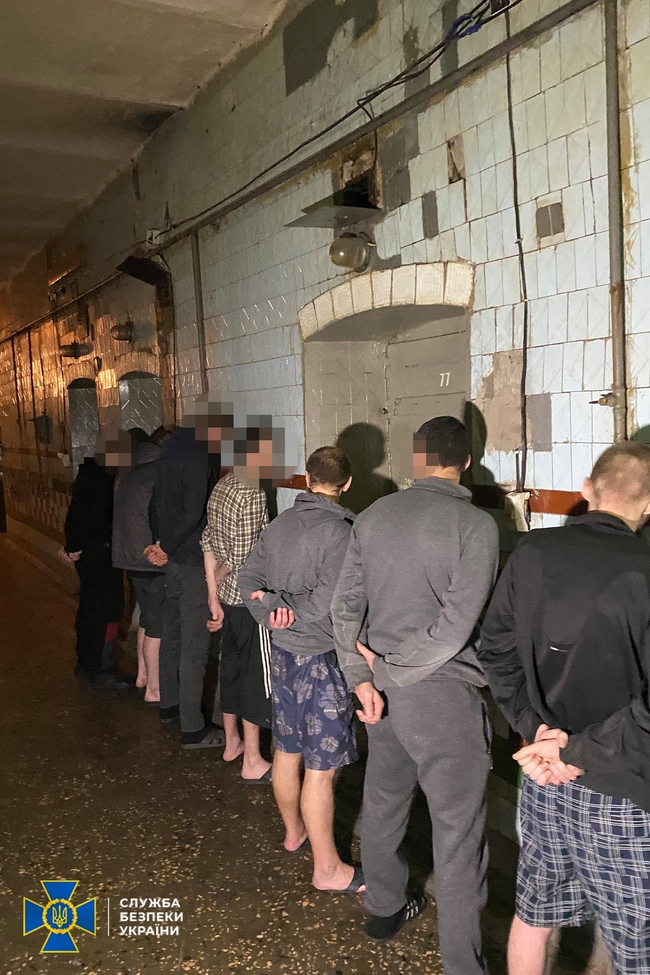 СБУ заблокувала загальноукраїнську мережу онлайн-шахраїв, яку організував ув’язнений Вінницької колонії