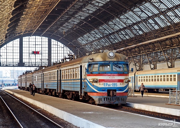В Харькове нельзя купить билеты на поезда в Киев и Львов. В Укрзалізниці назвали причину