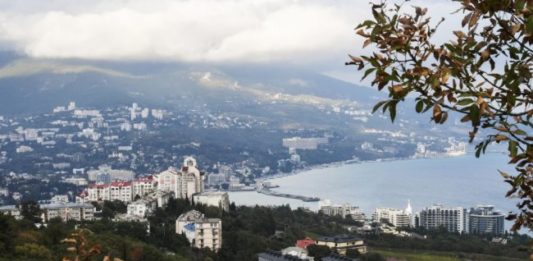 Оккупанты в Крыму готовятся продавать земельные участки иностранцев
