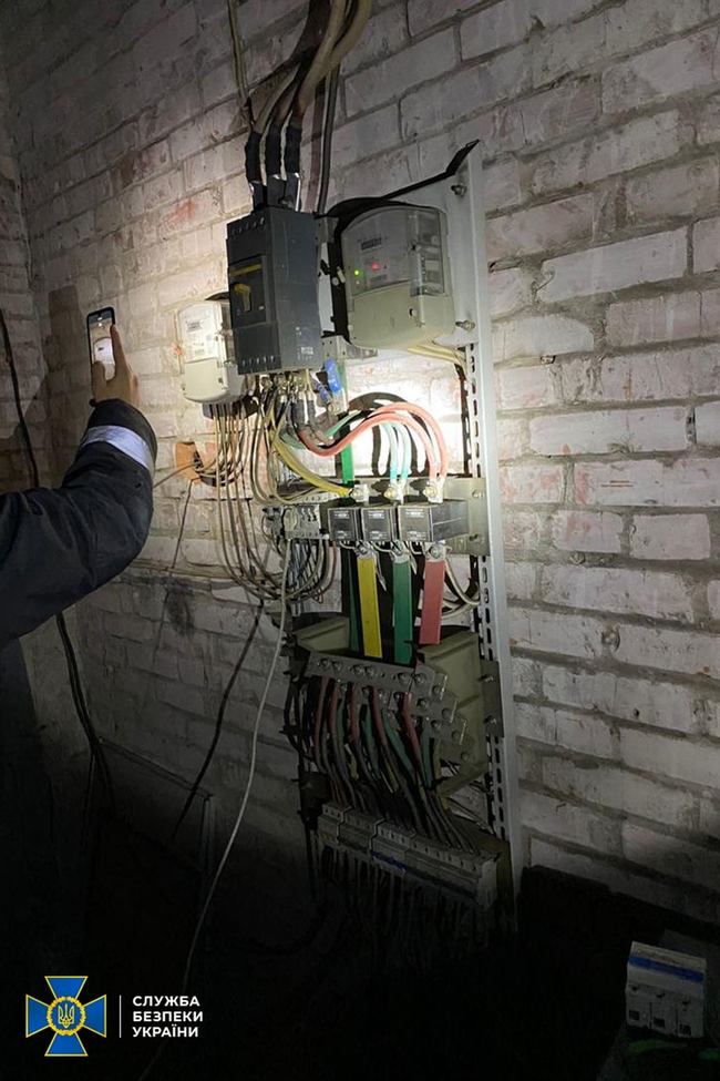 СБУ викрила підпільну криптоферму на Київщині, яка вкрала електроенергії на 3,5 млн грн