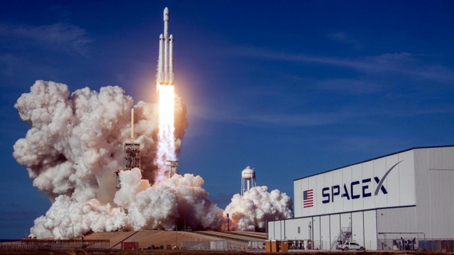 SpaceX будет улавливать СО2 из воздуха и превращать в ракетное топливо - Илон Маск