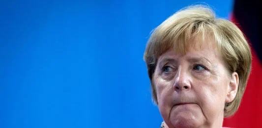 Кто и зачем испортил Меркель начало пенсии, рассказав о блокировке оружейной сделки НАТО с Украиной