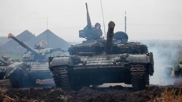 Половина українців готова чинити опір у разі вторгнення Росії, третина - зі зброєю - ВВС