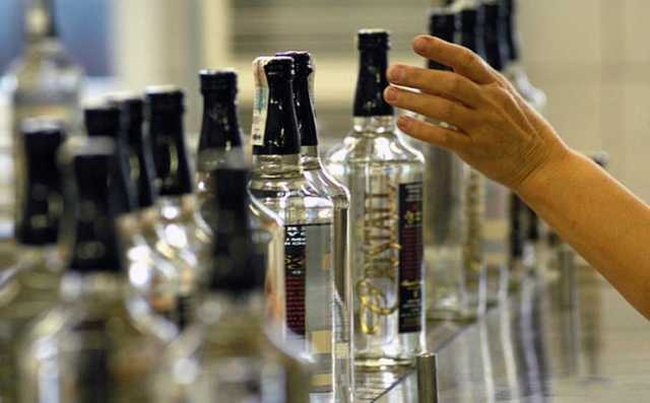 Бюджет недоотримує 9 млрд на рік від неоподаткування нелегального алкоголю – Рахункова палата