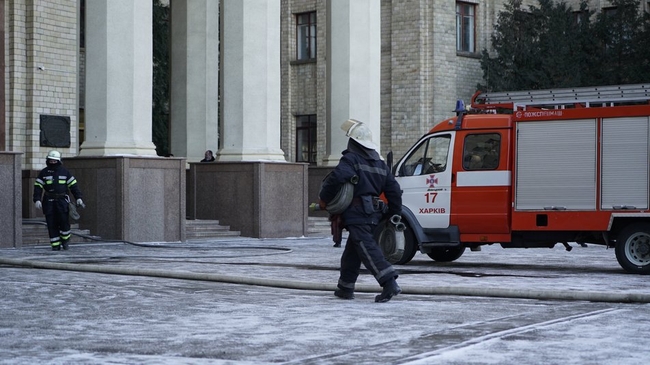 Пожар в Харьковском национальном университете (ФОТО, ВИДЕО)