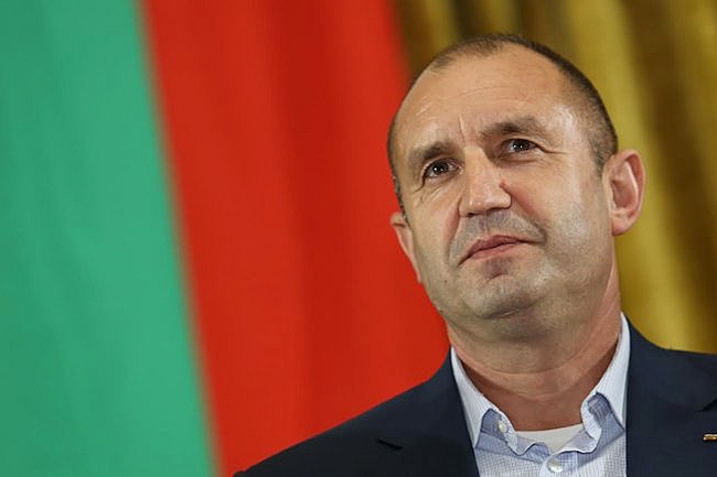 Президент Болгарії, який називав Крим російським, склав присягу на другий термін