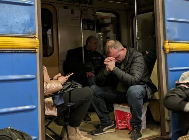 Около 700 человек, которые жили в харьковском метро, нуждаются в расселении