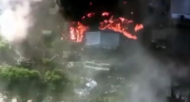 ВСУ уничтожили военную базу оккупантов под Изюмом: сгорели более 50 единиц техники. ВИДЕО