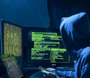 Хакеры выложили в открытый доступ данные карт 100 тысяч клиентов Сбербанка