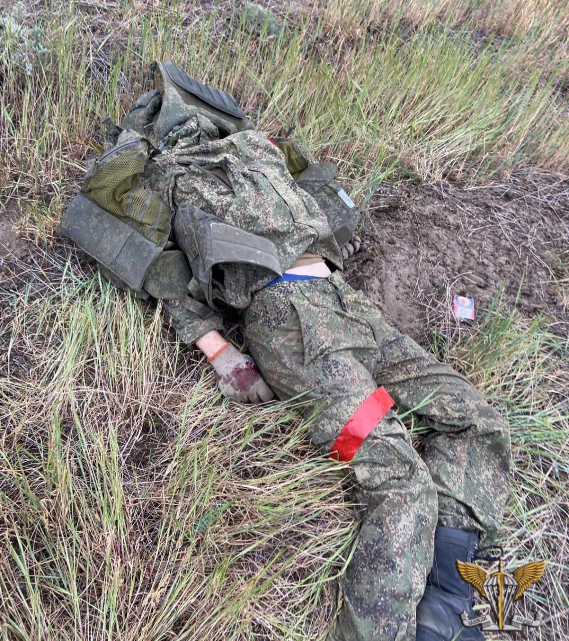 Розвідники ДШВ ЗС України знищили інженерний підрозділі російських окупантів (ФОТО 18+)