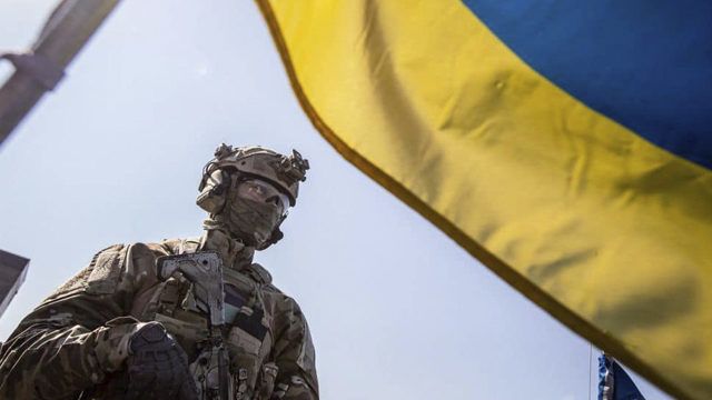 Понад мільйон воїнів на захисті України та сценарії завершення війни