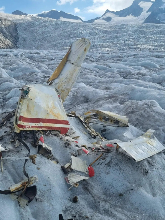 У Швейцарії на льодовику знайшли уламки літака, що розбився в 1968 році
