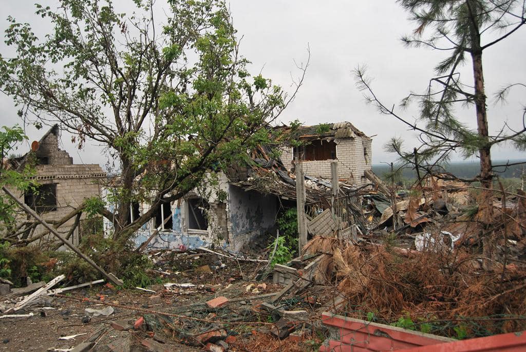 Туалет біля вівтаря, порно в школі, зруйноване село – таким окупанти залишили Богородичне (ФОТО)