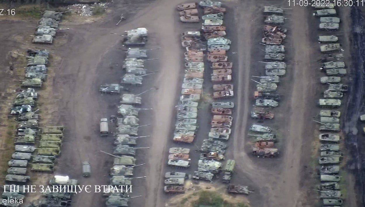 Звалища розбитої російської техніки в Білгородській області неподалік від кордону з Україною