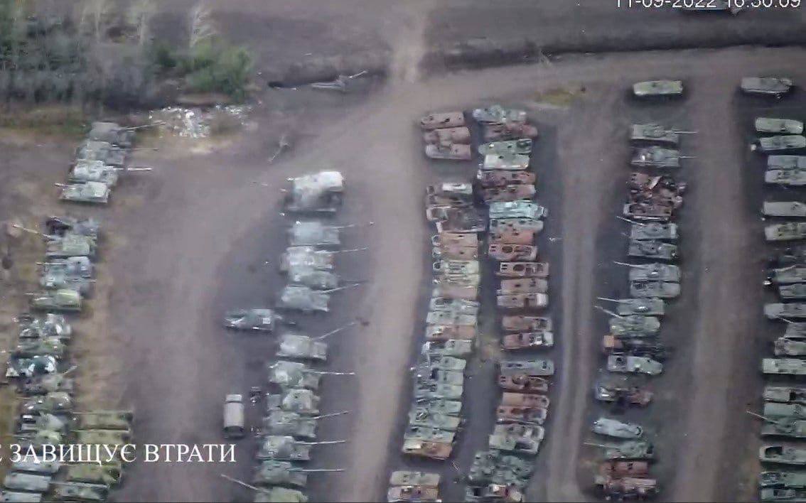 Звалища розбитої російської техніки в Білгородській області неподалік від кордону з Україною