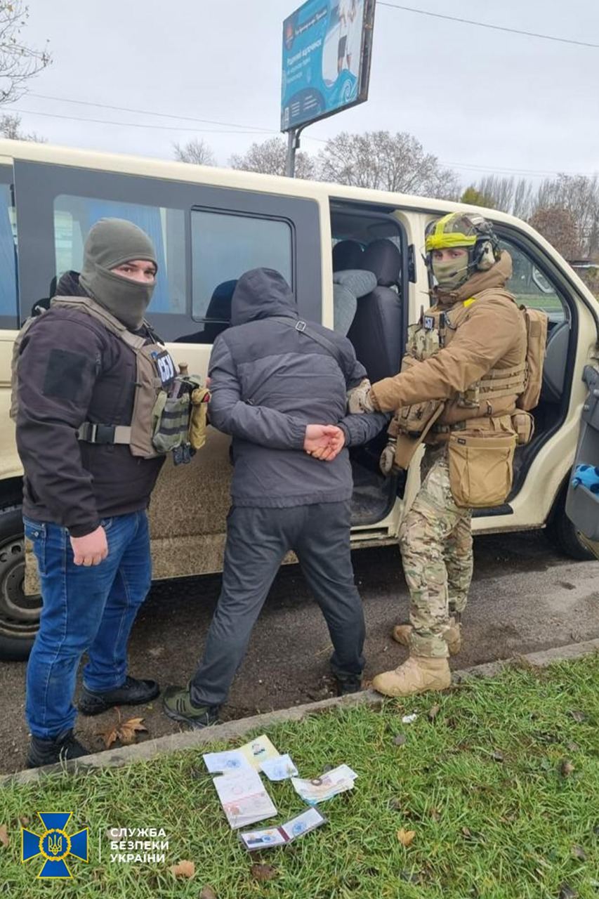 СБУ затримала у Херсоні чергових зрадників з окупаційного «СІЗО»