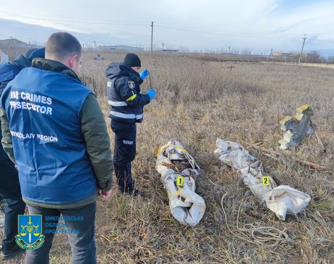 Правоохранители обнаружили тела троих гражданских в одном из освобожденных сел Николаевщины: людей пытали и убили