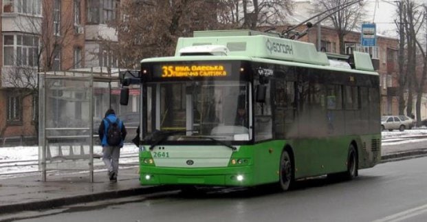 Завтра тролейбуси №31 та 35 курсуватимуть за іншими маршрутами, №34 та 56 - не курсуватимуть, трамвай №20 тимчасово змінить маршрут