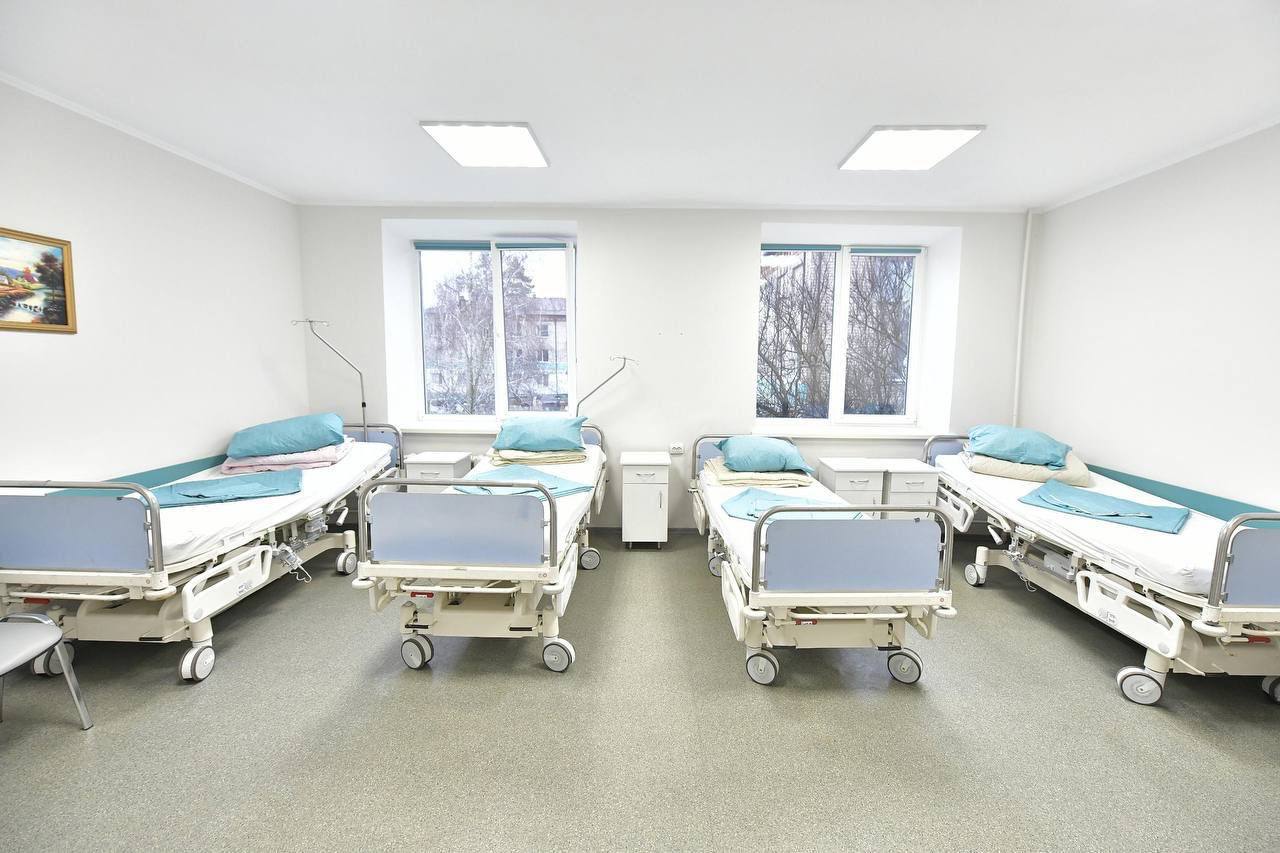 У Балаклії на Харківщині відновили багатопрофільну лікарню, яку зруйнувала русня