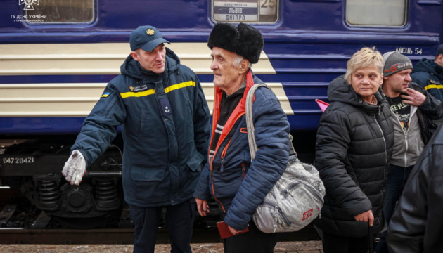 Як безкоштовно евакуюватися з небезпечних регіонів України