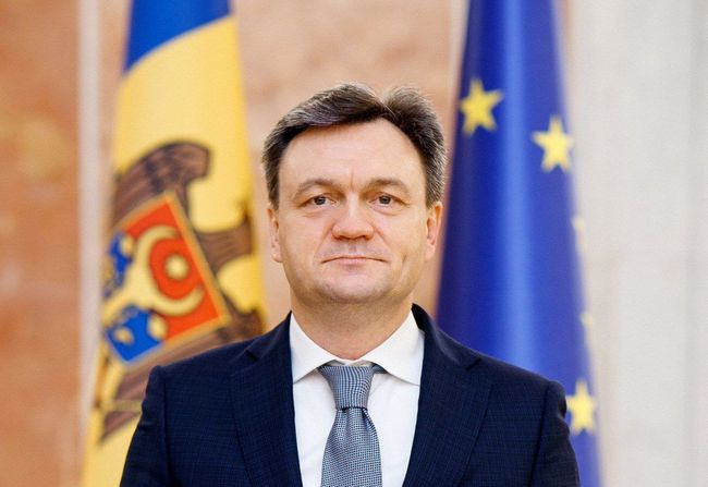 У Молдові затвердили новий уряд на чолі з прозахідним премєр-міністром Доріном Речаном