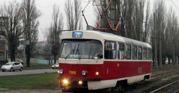 Рух трамваїв на пр. Героїв Сталінграда буде припинений з 9:00 до 15:00 7 березня