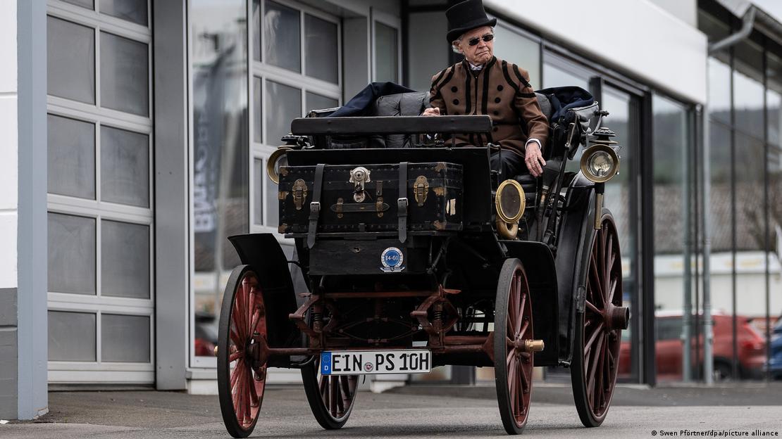 Самый старый автомобиль в мире успешно прошел техосмотр в Германии