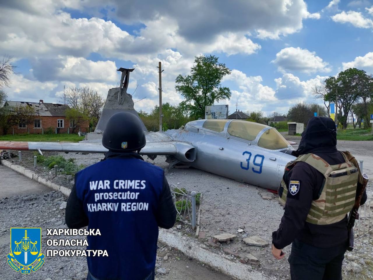 У Вовчанську внаслідок обстрілу знищено літак-пам’ятник