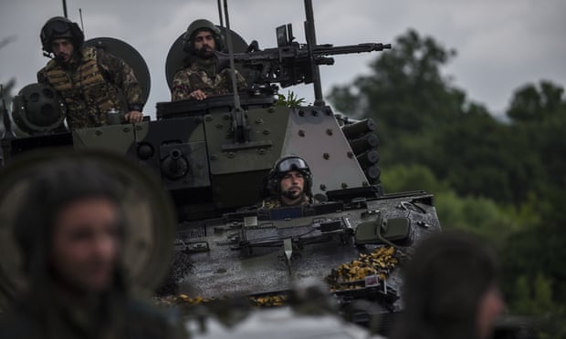 Страх перед Путіним паралізує НАТО. Польща & Ко пропонують несподіваний лайфхак для України