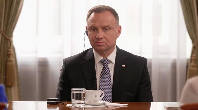 Мы вместе с Украиной должны замучить Путина и утомить российское общество», - президент Польши Дуда