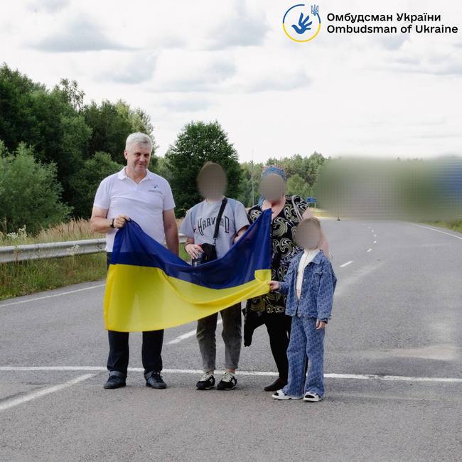 Ще двох маленьких українок вдалося повернути додому з окупації