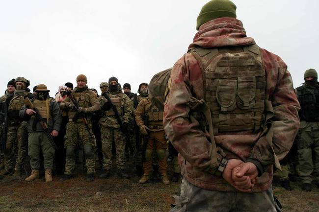 Кілька десятків німецьких екстремістів воюють проти України у лавах окупаційних військ