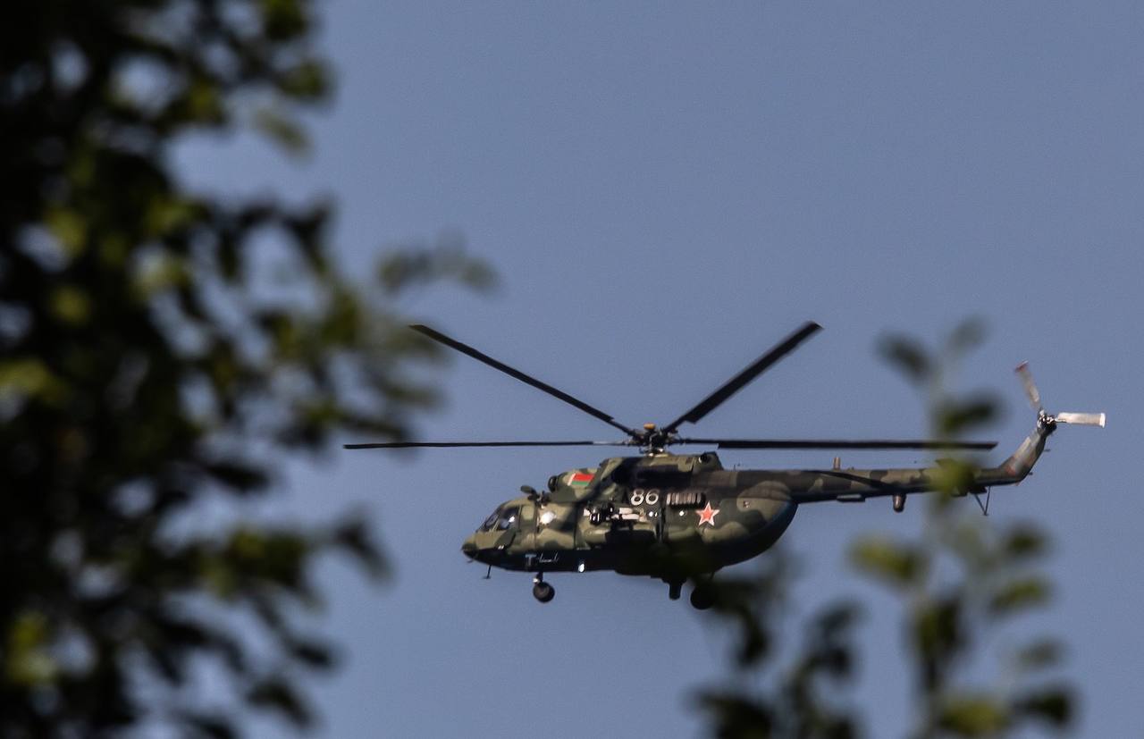 Два білоруських вертольоти перетнули польський кордон
