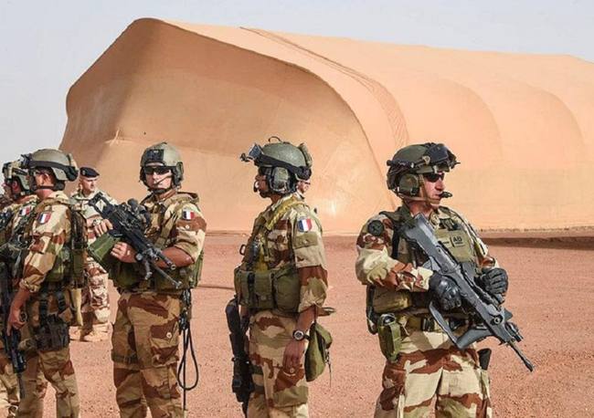 Франція відмовилася виводити своїх військових з Нігеру — France 24.