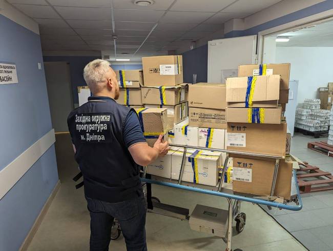 11 пацієнтів лікарні у Дніпрі отримали тяжкі побічні реакції