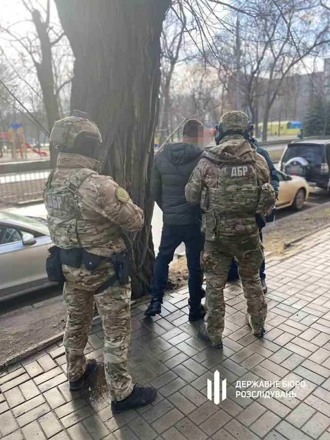 Оборудки з привласненням керівництвом військової частини на Дніпропетровщині грошового забезпечення бійців