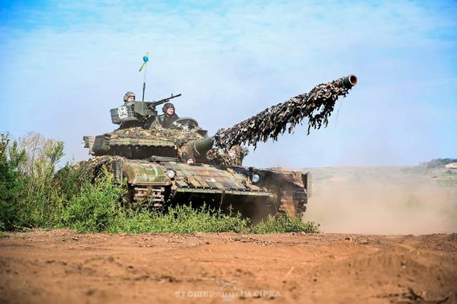 «Украинцы постепенно набирают силы», - Столтенберг о контрнаступлении